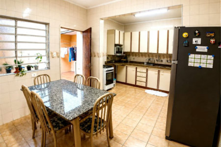 Sobrado à venda com 3 quartos, sendo 1 suíte, em Jardim das Acácias, São Paulo, SP