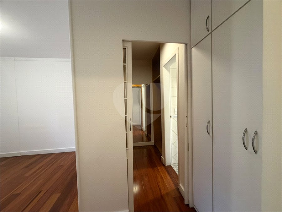 Apartamento à venda com 3 suítes em Vila Suzana, São Paulo, SP
