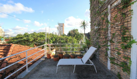 Casa à venda ou para alugar com 5 quartos, sendo 3 suítes,  em Vila Madalena, São Paulo, SP