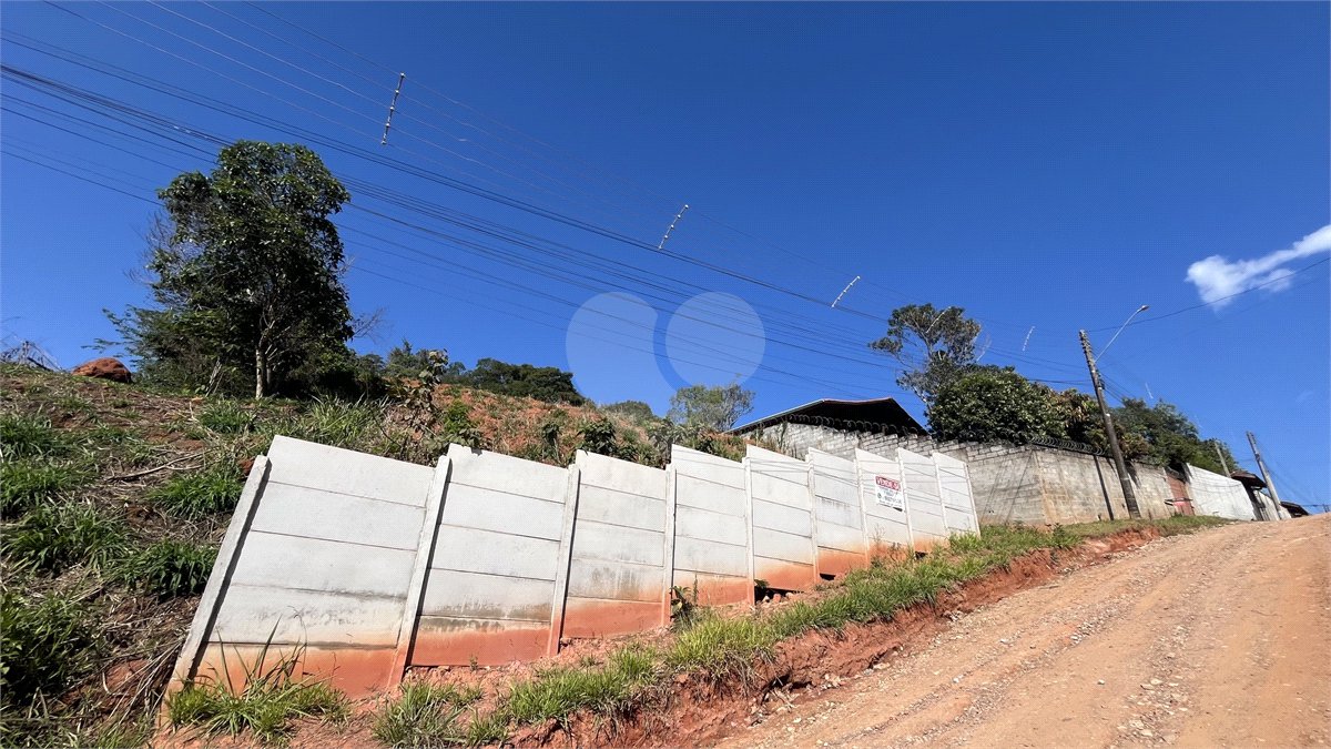 Terreno a Venda com 1000m2 no Jd Estancia Brasil em Atibaia