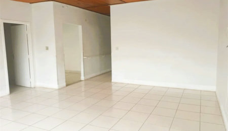Casa à venda ou para alugar com 7 quartos, sendo 2 suítes, em Jardim Peri Peri, São Paulo, SP