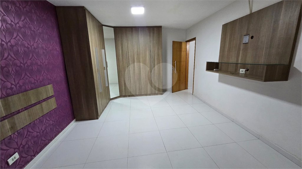 Sobrado à venda com 2 suítes em Jardim Pinheiros, São Paulo, SP