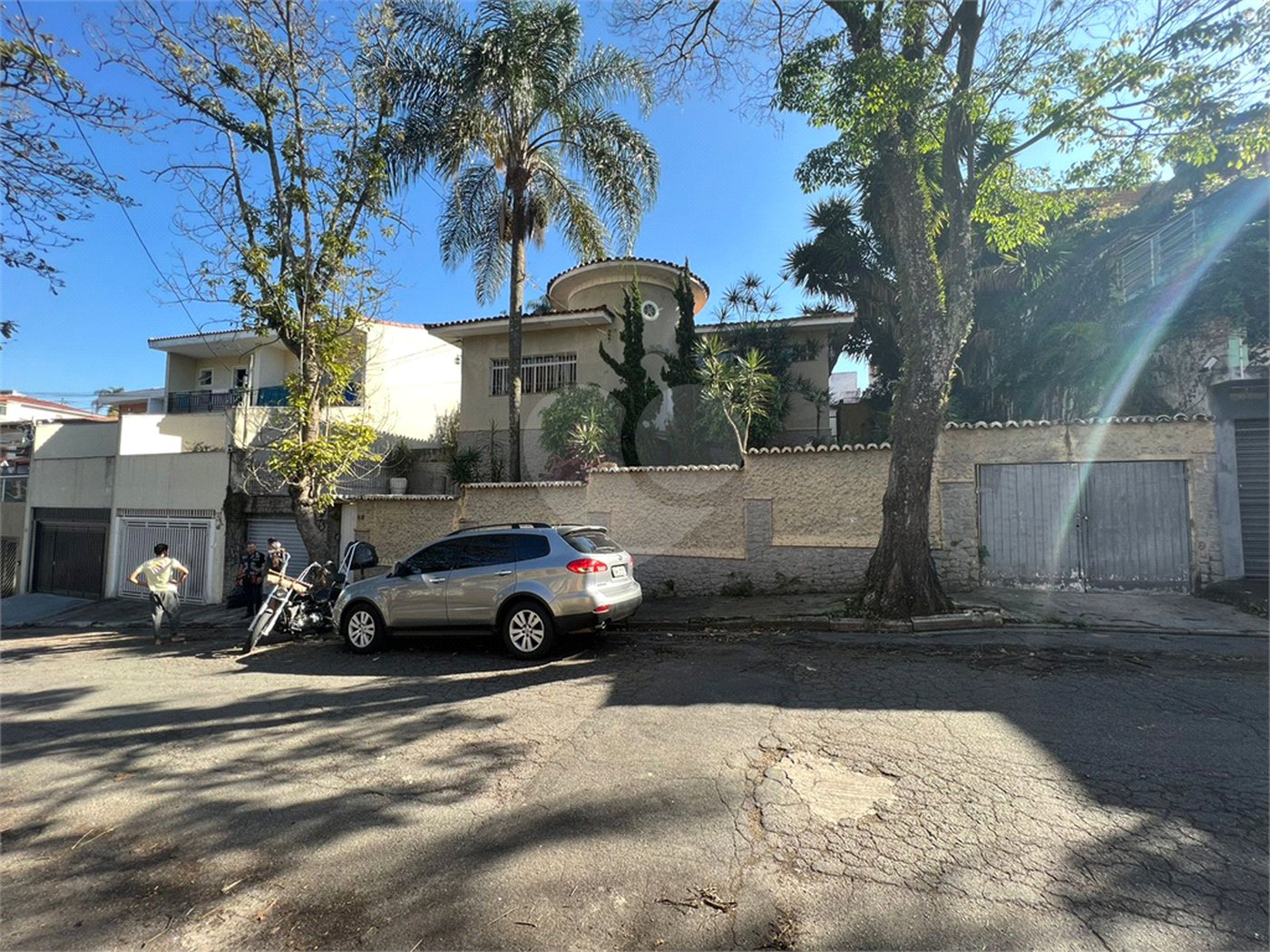 Casa à venda com 4 quartos, sendo 1 suíte,  em Jardim Colombo, São Paulo, SP