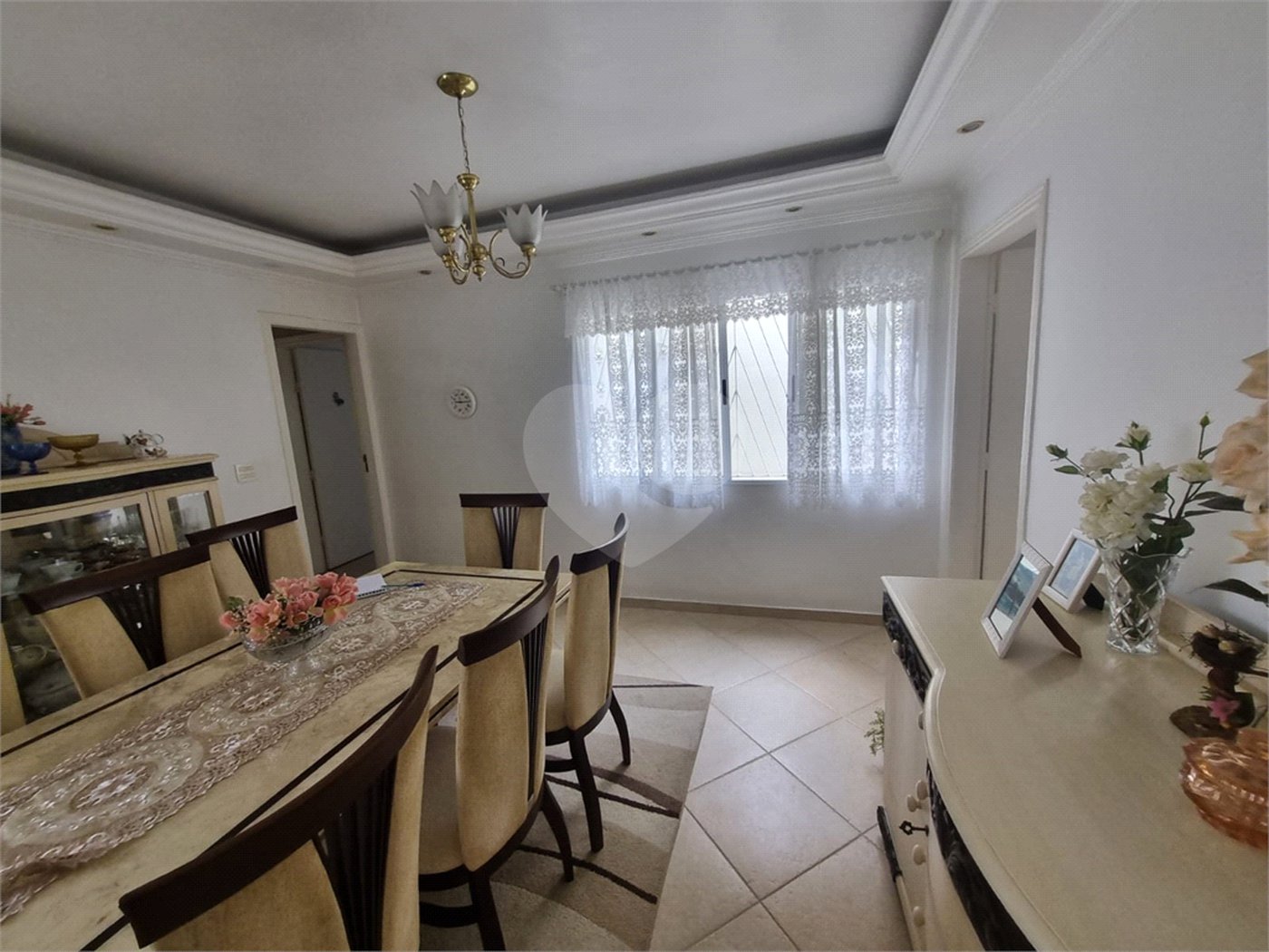 Casa à venda com 4 quartos, sendo 1 suíte,  em Vila Clementino, São Paulo, SP