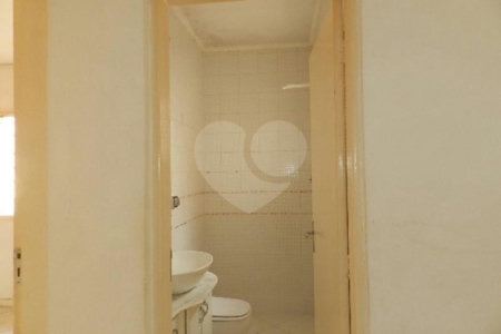 Casa de Vila à venda com 3 quartos, sendo 1 suíte, em Brooklin Novo, São Paulo, SP