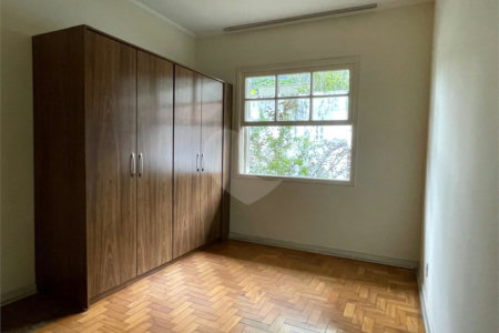 Sobrado para alugar com 3 quartos, sendo 2 suítes, em Itaim Bibi, São Paulo, SP
