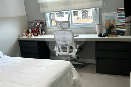 Apartamento à venda com 3 quartos, sendo 1 suíte, em Vila Scarpelli, Santo André, SP