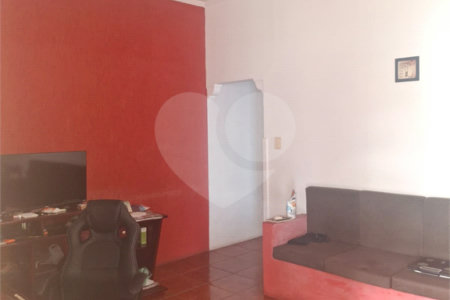 Casa à venda com 3 quartos, sendo 2 suítes, em Vila Gustavo, São Paulo, SP