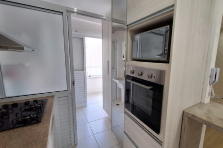 Apartamento com 2 dormitórios à venda, 75 m² por R$ 680.000,00 - José Menino - Santos/SP