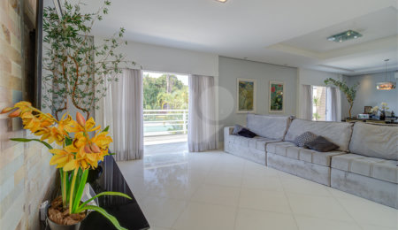 Casa à venda com 5 quartos, sendo 3 suítes,  em Chácara Monte Alegre, São Paulo, SP