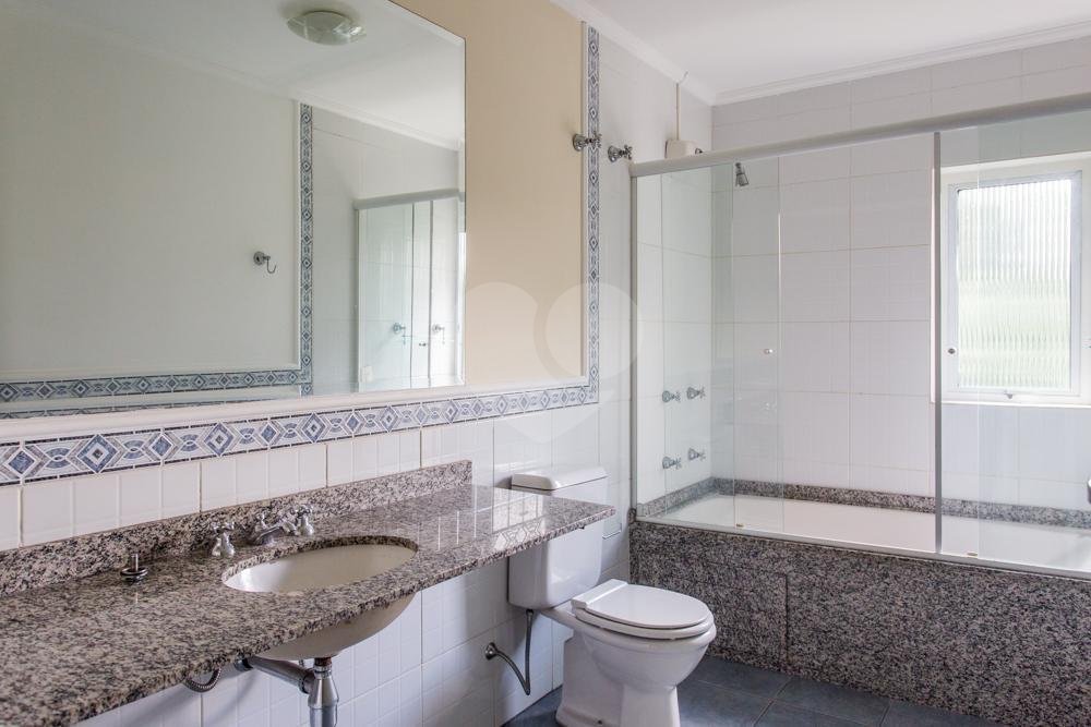 Casa para alugar com 4 suítes no condomínio Chácara Flora, São Paulo - SP
