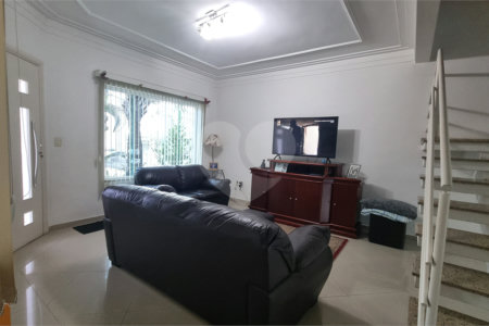 Casa à venda com 4 quartos, sendo 3 suítes,  no condomínio Residencial Villa dos Inglezes, Sorocaba - SP