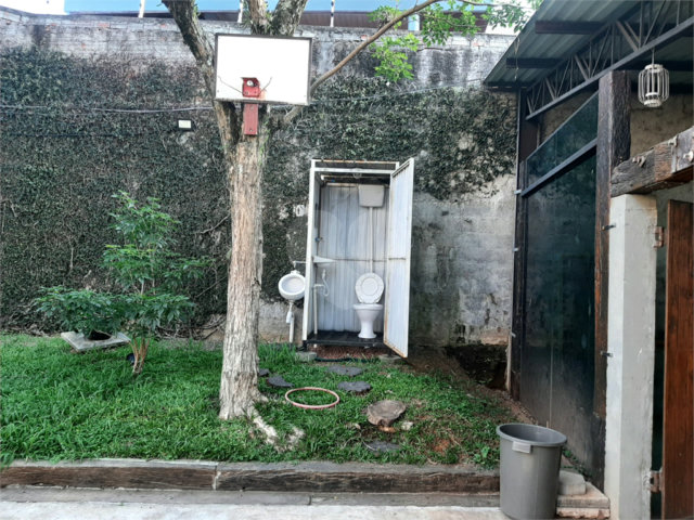 Casa Térrea à venda com 3 quartos em Horto Florestal, São Paulo, SP