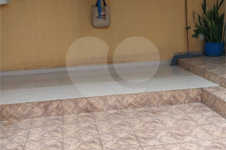 Casa à venda com 4 quartos, sendo 1 suíte,  em Vila Mogilar, Mogi das Cruzes, SP