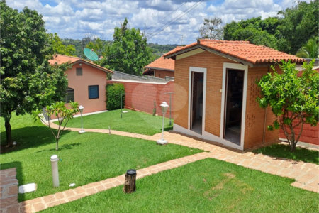 Casa à venda com 3 quartos, sendo 1 suíte, no condomínio Residencial Vale das Laranjeiras, Indaiatuba - SP