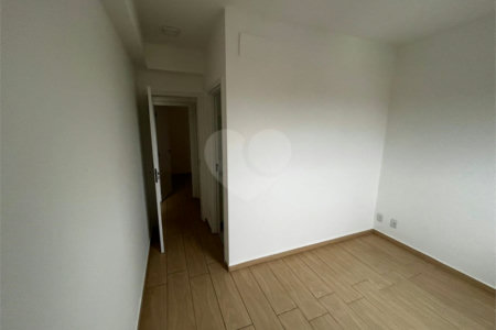 Apartamento à venda com 2 quartos, sendo 1 suíte, em Vila Aparecida, Itapetininga, SP