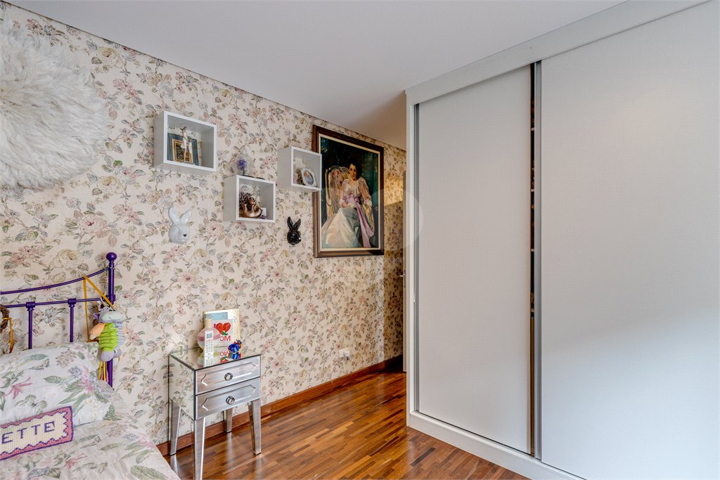 Casa à venda com 4 suítes no condomínio Residencial Canumã, São Paulo - SP