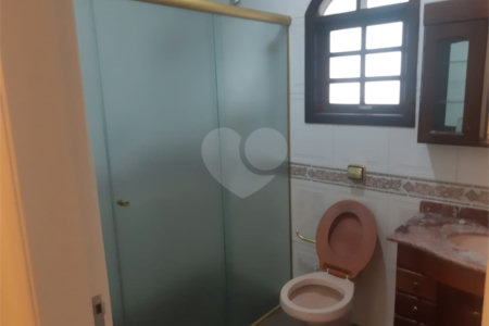 Casa à venda com 2 quartos em Vila Galvão, Guarulhos, SP