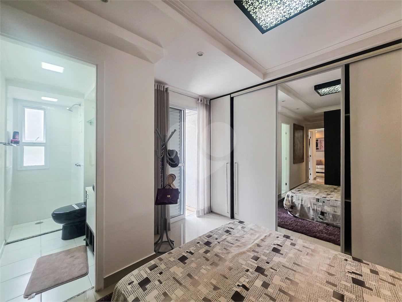 Apartamento - Ipiranga - 2 Quartos / Dormitórios - 1 Vaga - Venda / Compra