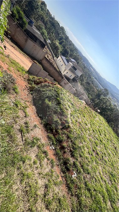 Terreno a Venda com 1000m2 no Jd Estancia Brasil em Atibaia