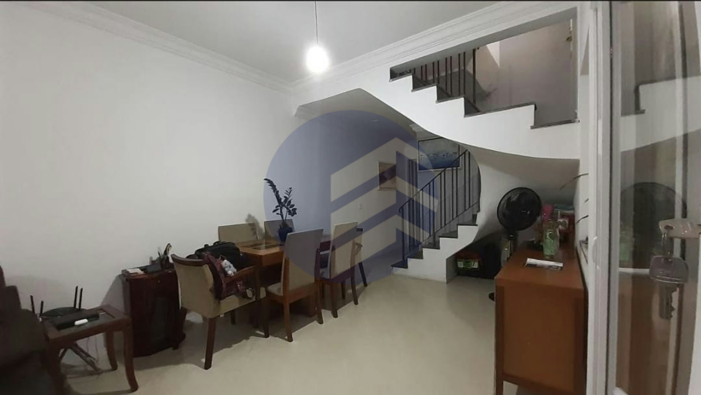 Sobrado espaçoso e completo em condomínio fechado no Bonfiglioli!