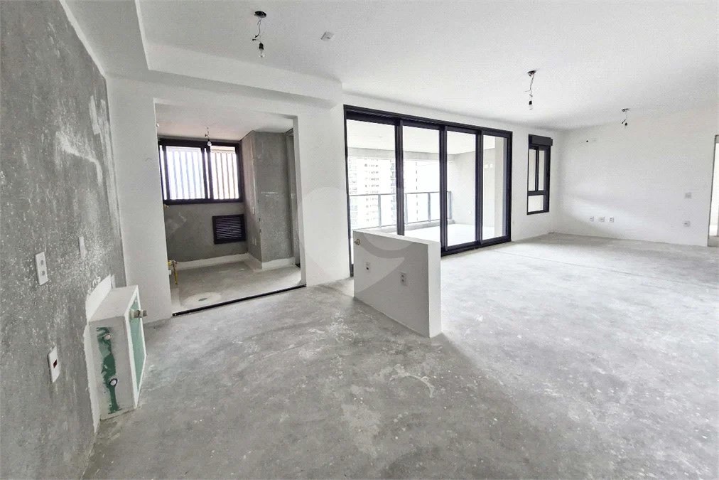 Apartamento à venda com 3 suítes em Brooklin, São Paulo, SP