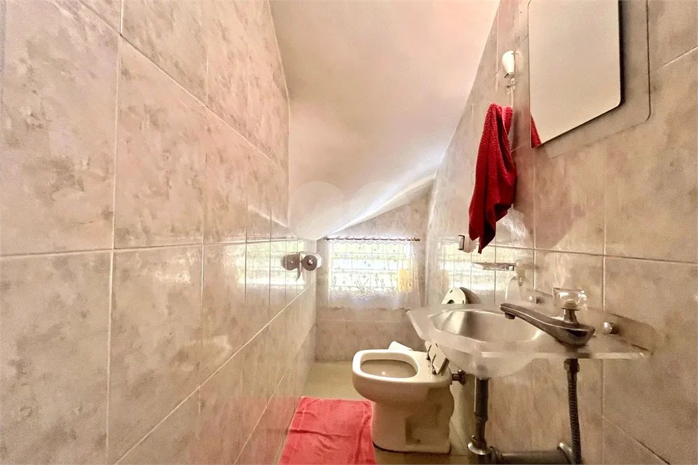 Casa à venda com 160m², 3 quartos e 2 vagas