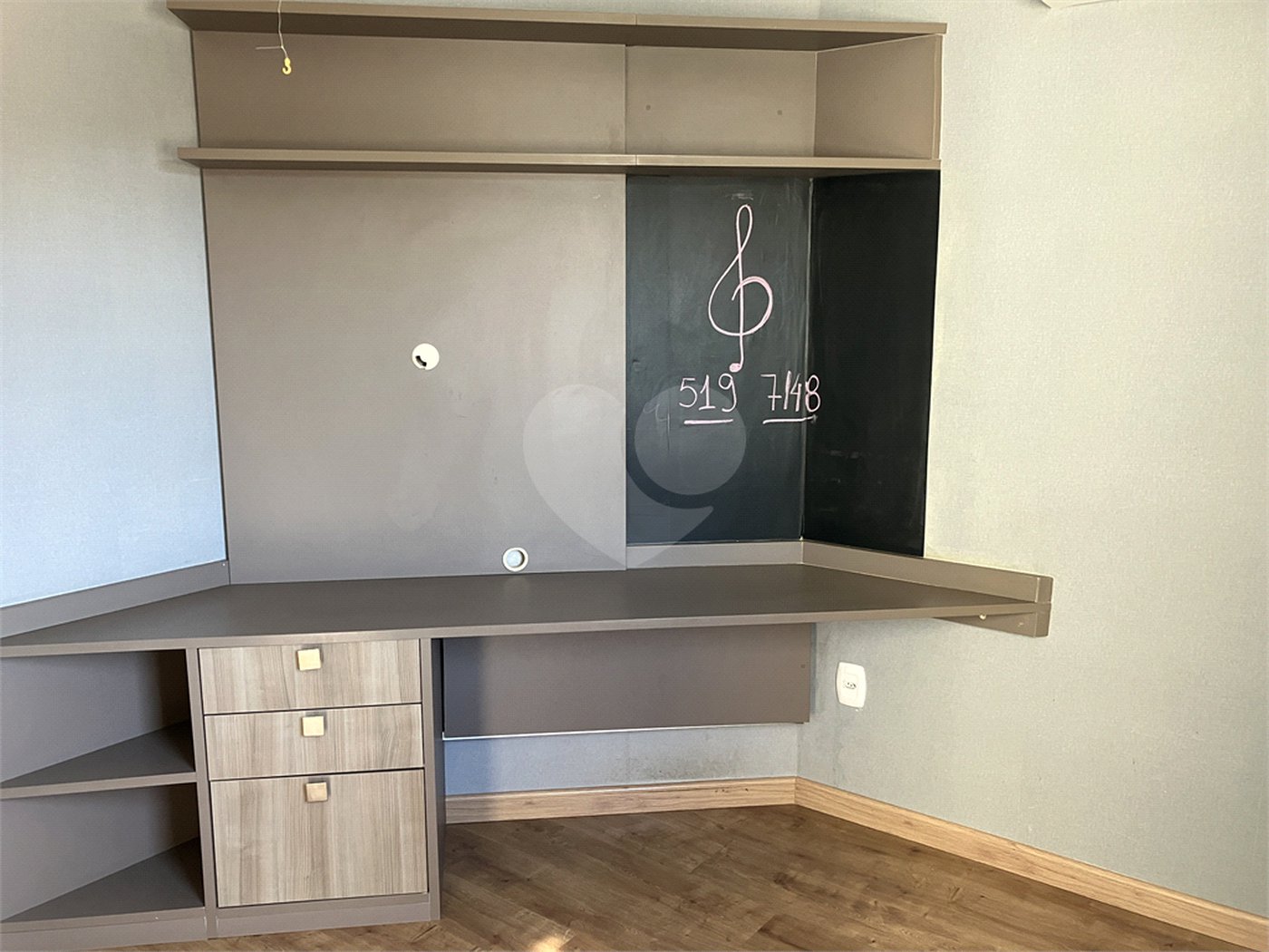 Apartamento à venda com 3 quartos, sendo 1 suíte, em Jardim Vera Cruz, Sorocaba, SP