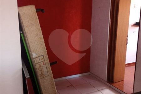 Casa à venda com 3 quartos em Vila Nivi, São Paulo, SP