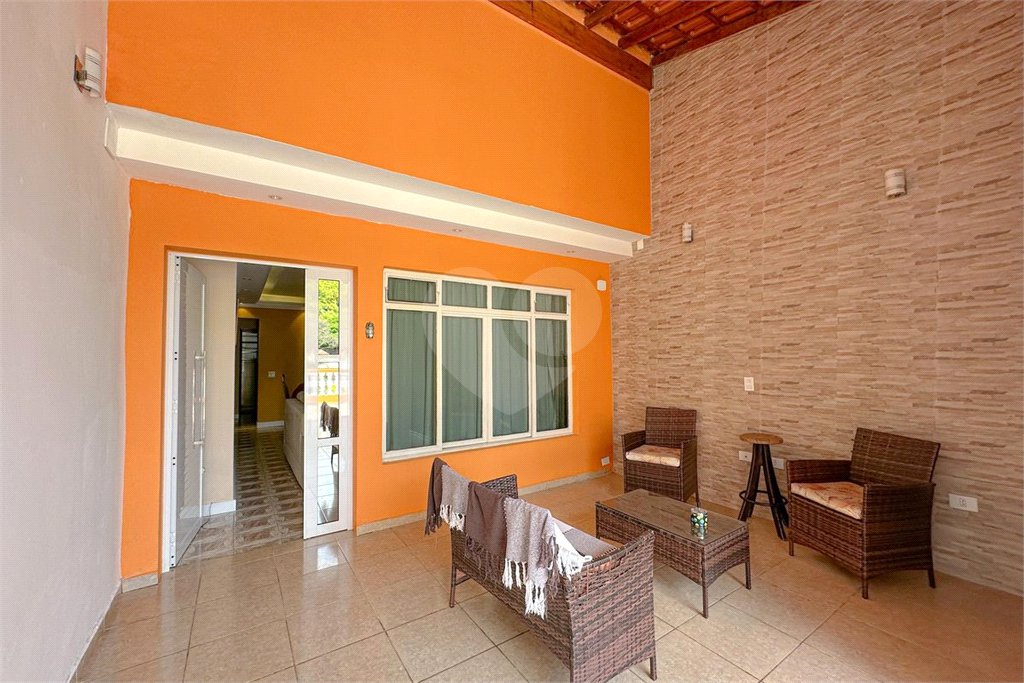 Casa para alugar com 3 quartos, sendo 1 suíte, em Vila Anglo Brasileira, São Paulo, SP