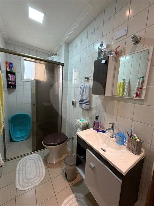 Apartamento à venda com 2 quartos em Parque Maria Domitila, São Paulo, SP