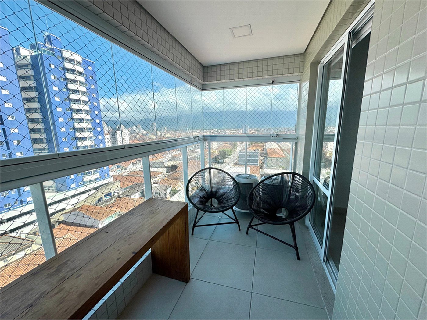 Apartamento à venda com 2 quartos em Caiçara, Praia Grande, SP