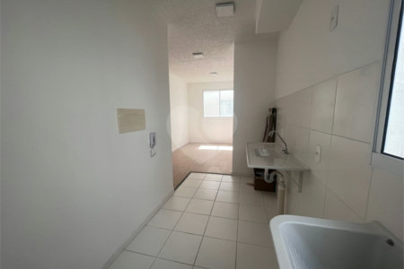 Apartamento à venda com 2 quartos em Guaratiba, Rio de Janeiro, RJ