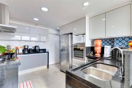 Apartamento à venda com 3 quartos, sendo 2 suítes,  em Alto da Boa Vista, São Paulo, SP