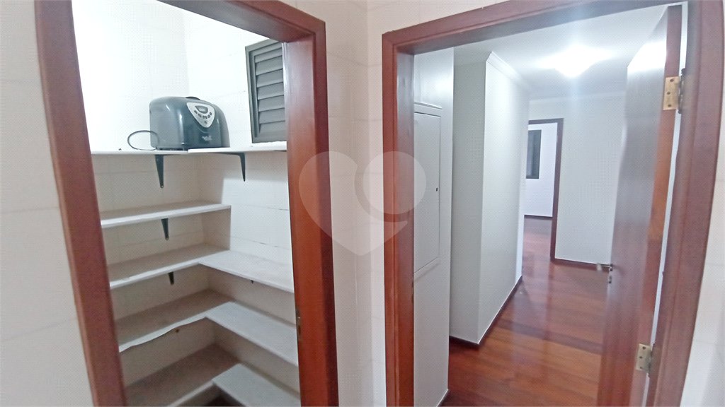 Apartamento à venda com 3 suítes no Centro, Vinhedo, SP