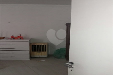 Casa à venda com 3 quartos, sendo 1 suíte,  em Lapa de Baixo, São Paulo, SP