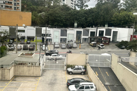 Apartamento à venda com 3 quartos, sendo 1 suíte, em Vila Andrade, São Paulo, SP