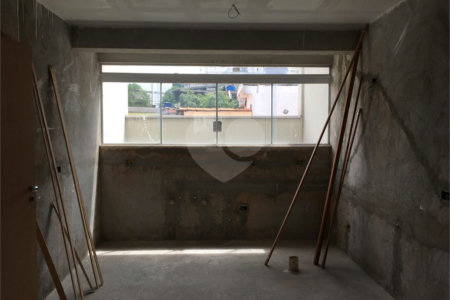 Casa à venda com 4 quartos, sendo 3 suítes,  em Vila Monumento, São Paulo, SP