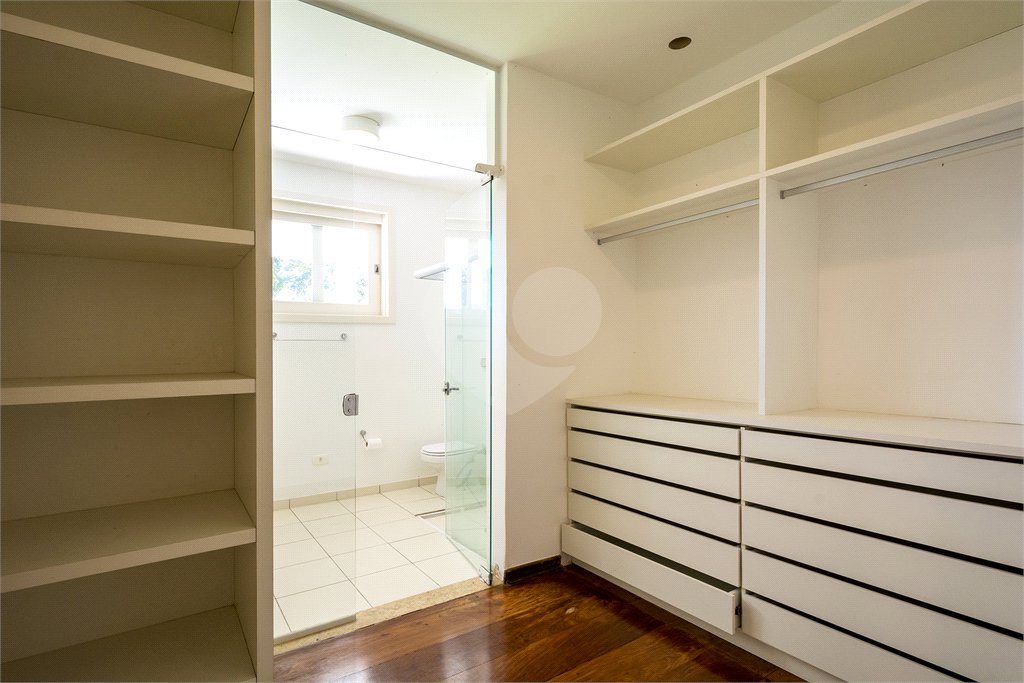 Casa à venda com 4 suítes no condomínio Chácara Flora, São Paulo - SP
