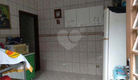 Casa à venda com 2 quartos, sendo 1 suíte,  em Jardim das Cerejeiras, Atibaia, SP