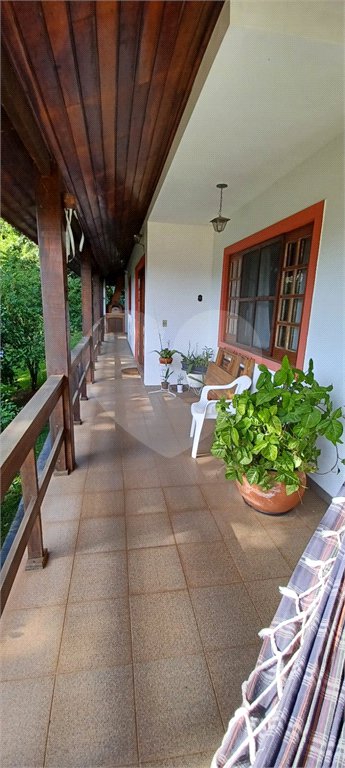 Casa à venda com 3 quartos, sendo 1 suíte, no condomínio Clube de Campo Fazenda Tabarã, Mairiporã - SP