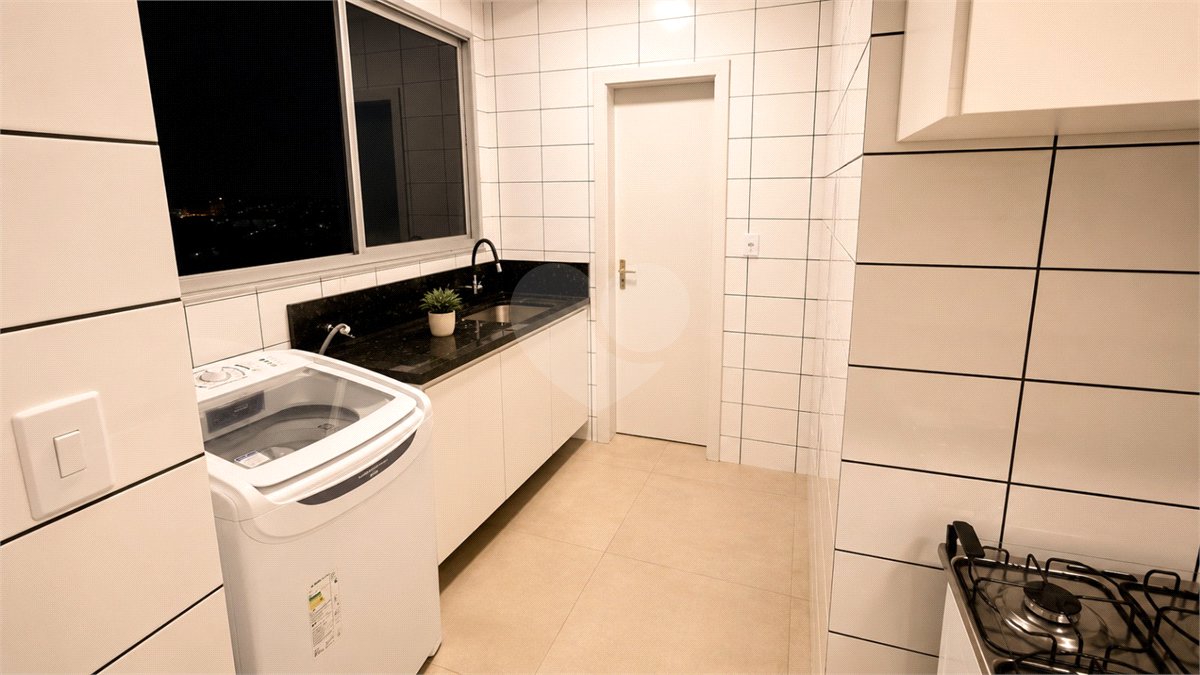 Apartamento à venda com 3 quartos, sendo 1 suíte, em Alvorada, Cuiabá, MT