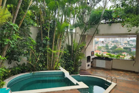 Casa à venda com 4 quartos, sendo 2 suítes, em Vila Romana, São Paulo, SP