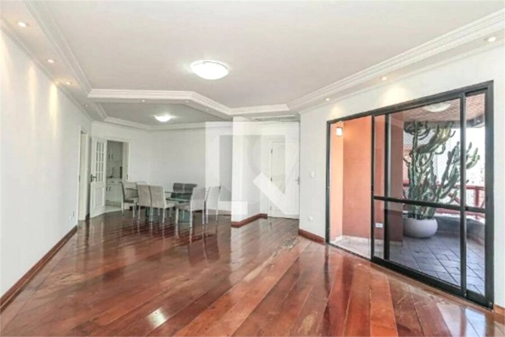Apartamento à venda com 3 quartos, sendo 1 suíte, em Santa Paula, São Caetano do Sul, SP