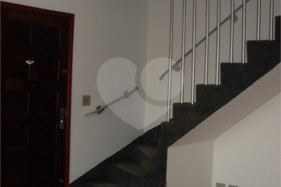 Sobrado à venda com 3 quartos, sendo 1 suíte, em Jaçanã, São Paulo, SP