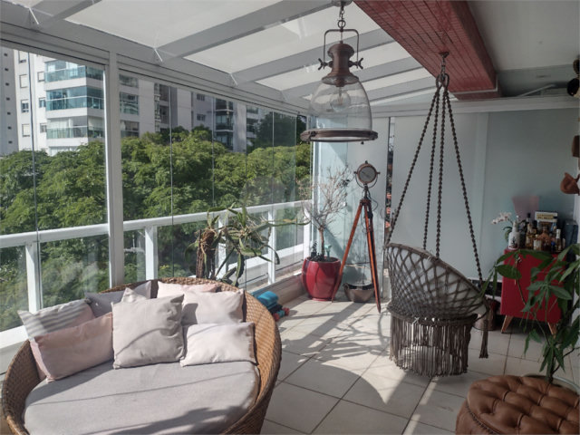Apartamento à venda com 2 suítes em Campo Belo, São Paulo, SP