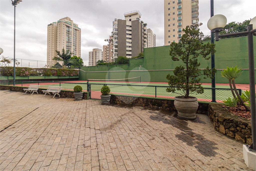 Apartamento à venda com 4 quartos, sendo 3 suítes, em Campo Belo, São Paulo, SP