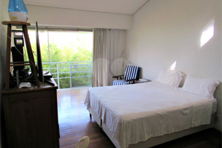 Casa à venda com 3 quartos, sendo 1 suíte, em Guarapiranga, São Paulo, SP