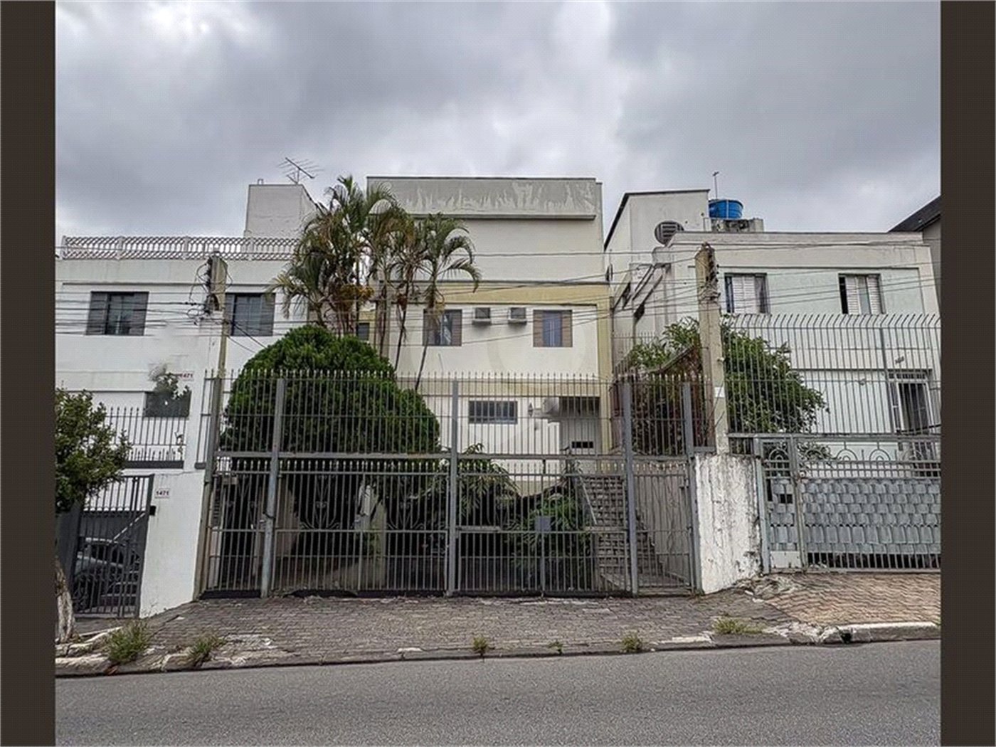 Casa à venda com 8 quartos, sendo 2 suítes, em Indianópolis, São Paulo, SP