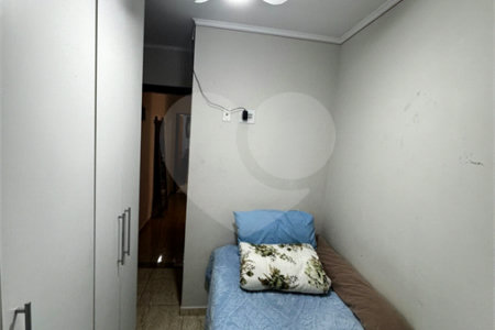 Sobrado à venda com 3 quartos, sendo 1 suíte,  em Parque Ipê, São Paulo, SP